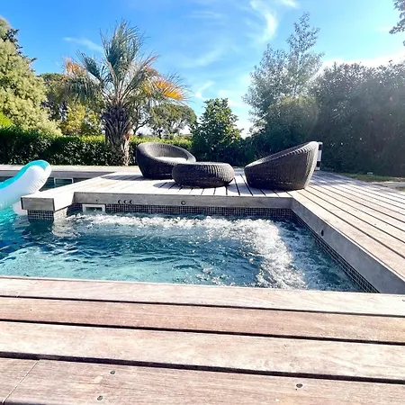 Luxueuse Vue Avec Piscine Golfe De St Tropez 14 Personnes Villa Grimaud