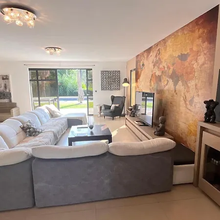 Luxueuse Vue Avec Piscine Golfe De St Tropez 14 Personnes *