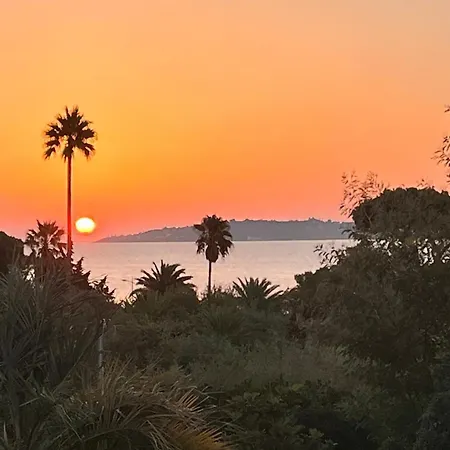 Luxueuse Vue Avec Piscine Golfe De St Tropez 14 Personnes Grimaud