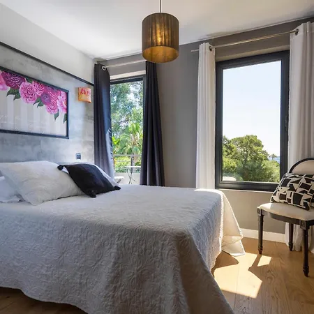 Villa Luxueuse Vue Avec Piscine Golfe De St Tropez 14 Personnes