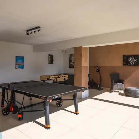 Luxueuse Vue Avec Piscine Golfe De St Tropez 14 Personnes *
