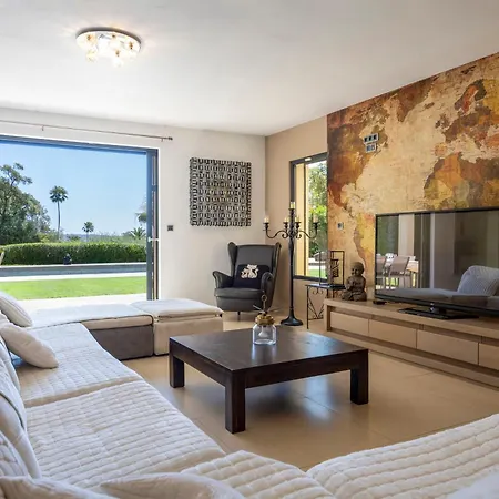 Luxueuse Vue Avec Piscine Golfe De St Tropez 14 Personnes Villa *