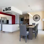Villa Luxueuse Vue Avec Piscine Golfe De St Tropez 14 Personnes