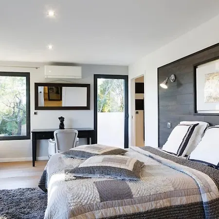 Luxueuse Vue Avec Piscine Golfe De St Tropez 14 Personnes 그리모