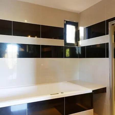 Luxueuse Vue Avec Piscine Golfe De St Tropez 14 Personnes 빌라