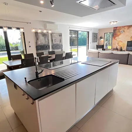 Luxueuse Vue Avec Piscine Golfe De St Tropez 14 Personnes 빌라 그리모