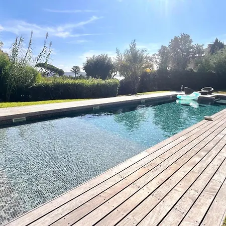Luxueuse Vue Avec Piscine Golfe De St Tropez 14 Personnes 빌라