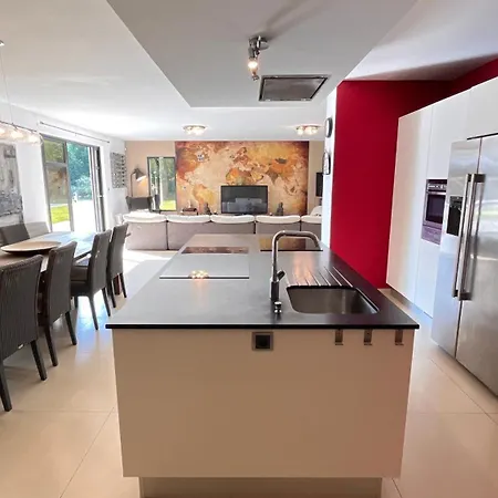 Luxueuse Vue Avec Piscine Golfe De St Tropez 14 Personnes 빌라 *