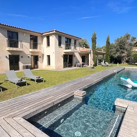 Luxueuse Vue Avec Piscine Golfe De St Tropez 14 Personnes 빌라 *