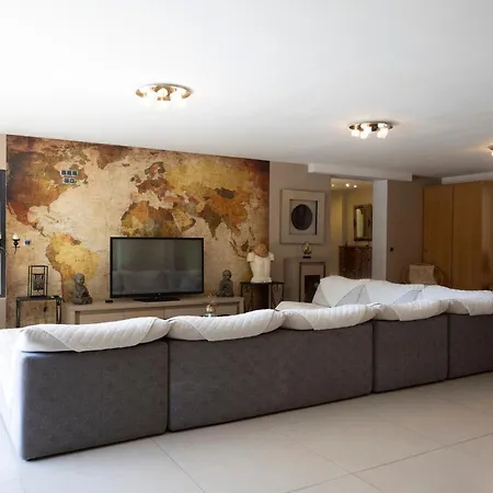 Villa Luxueuse Vue Avec Piscine Golfe De St Tropez 14 Personnes *