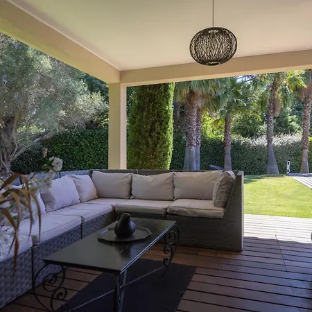 Luxueuse Vue Avec Piscine Golfe De St Tropez 14 Personnes Villa Grimaud