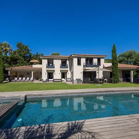 Luxueuse Vue Avec Piscine Golfe De St Tropez 14 Personnes Villa *
