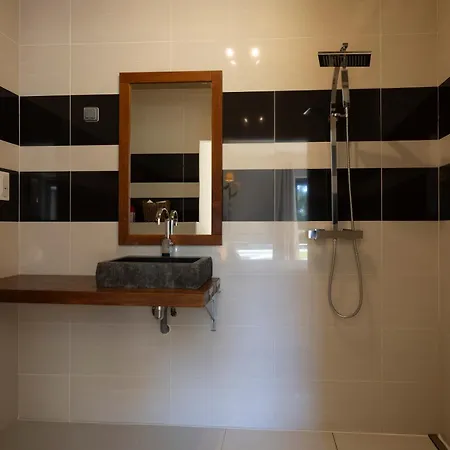 Luxueuse Vue Avec Piscine Golfe De St Tropez 14 Personnes Grimaud